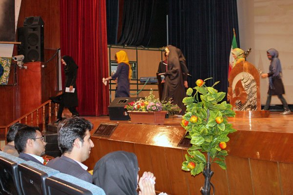 اهداي جوايز